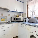 Cozy Townhouse * Μαρμπέλλα